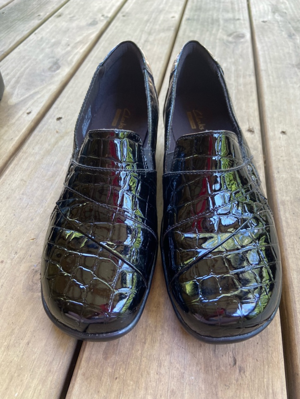 Clarks Patent Leather Loafers Comfort Insoles Slip on Walking Shoes Bendables
